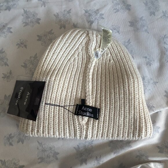 Acne Studios Large Face Patch Beanie Hat - Picture 3 of 6